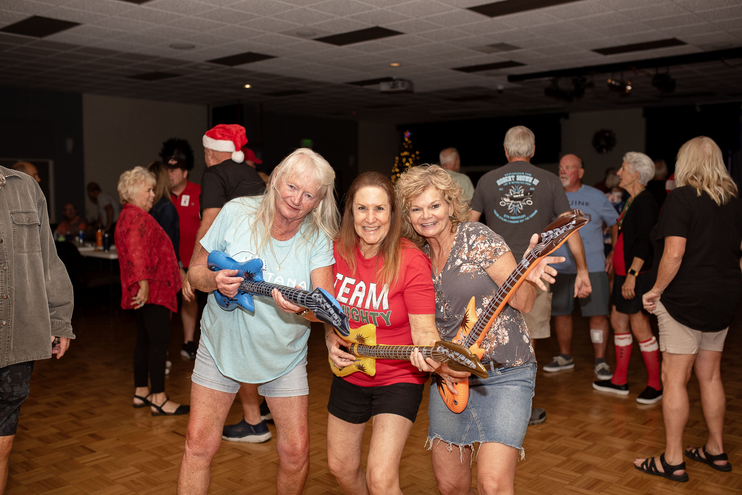 RH-CHRISTMAS-PARADE-2023_5250