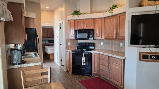 20250930212523963681000000-o