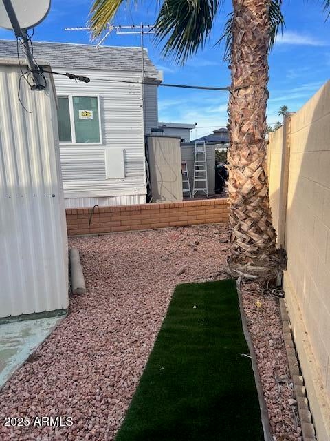 20251217173702885241000000-o