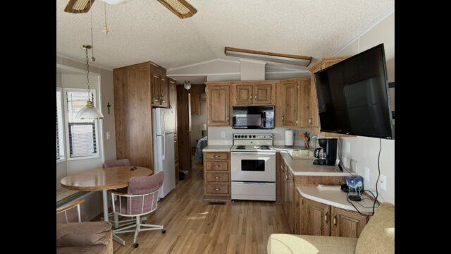 Dining-Kitchen-Area.jpg-1